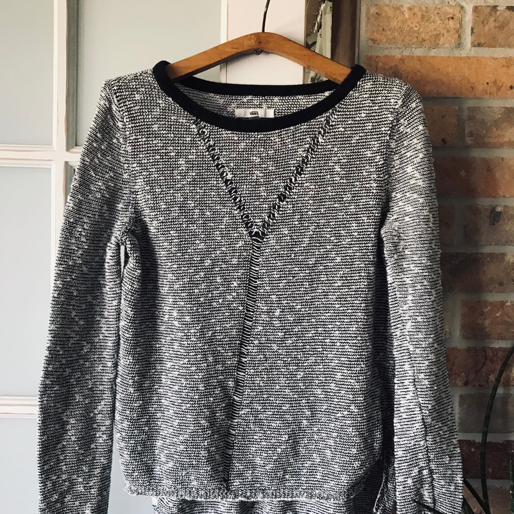 Vans top